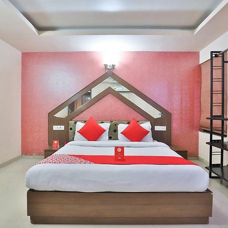 Oyo 4161 Hotel Shailly Inn Ahmedabad Exterior foto