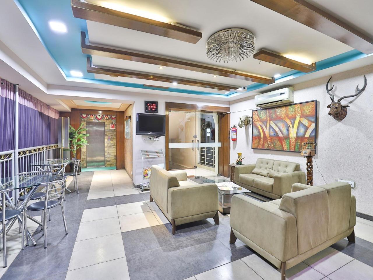 Oyo 4161 Hotel Shailly Inn Ahmedabad Exterior foto