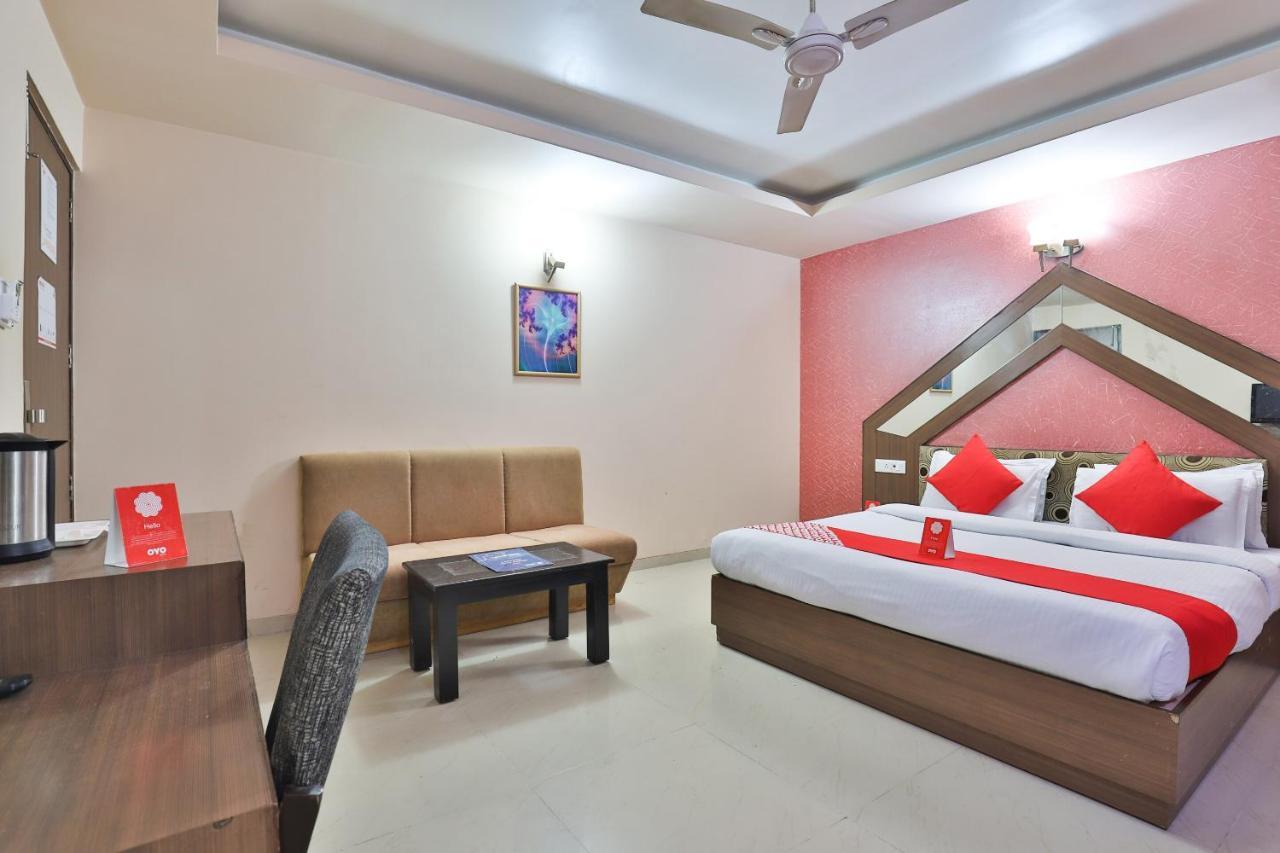 Oyo 4161 Hotel Shailly Inn Ahmedabad Exterior foto